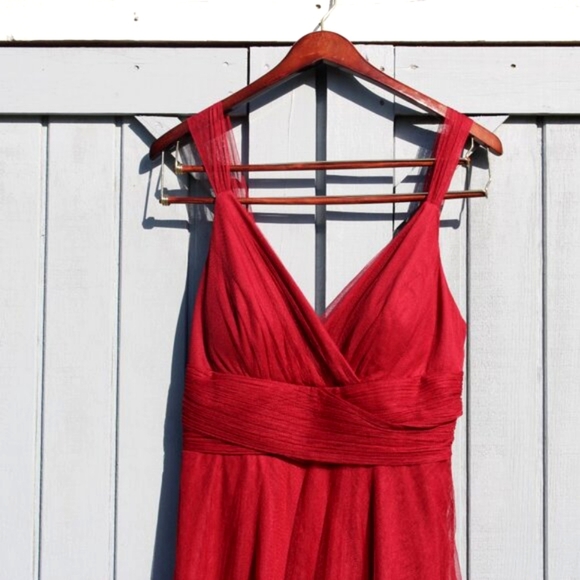 Ever Pretty Burgundy Tulle V-Neck Gown – Size 14 - Picture 4 of 7